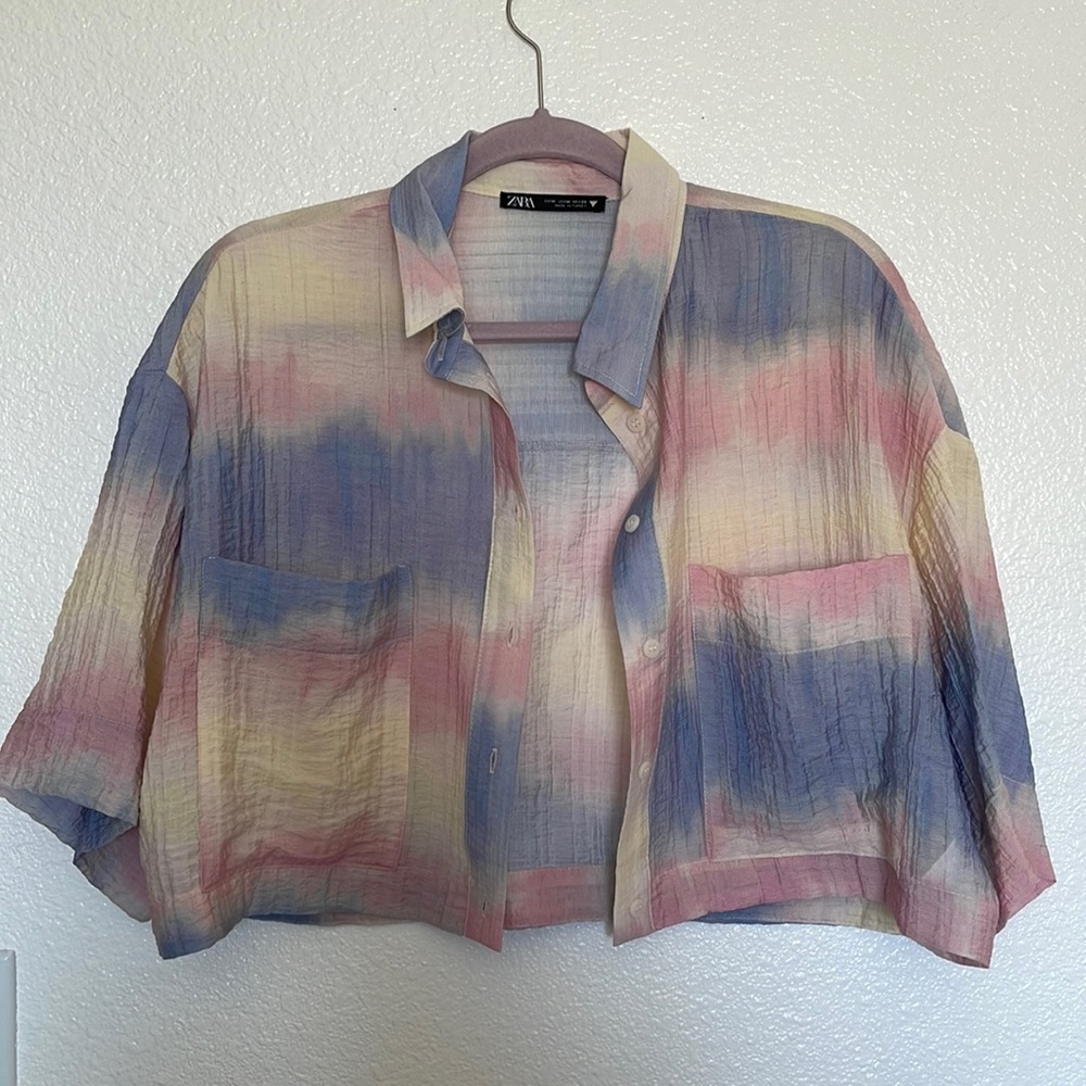 zara cropped button up top!